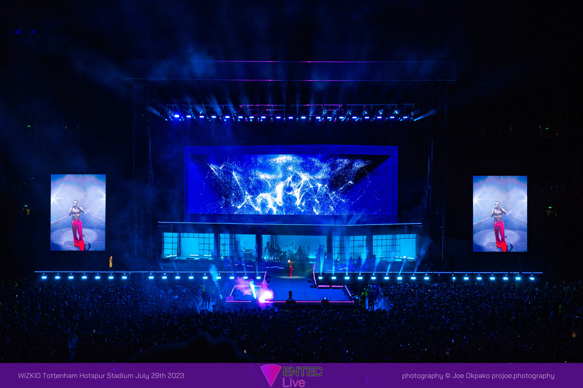 WizKid at Tottenham with Entec Lighting Photo of Wizkid at Tottenham Hotspur Stadium