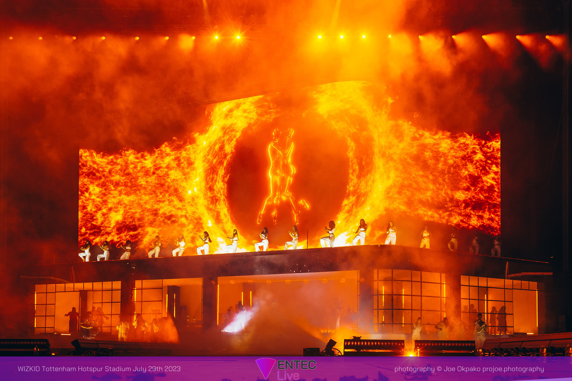 WizKid at Tottenham with Entec Lighting Photo of Wizkid at Tottenham Hotspur Stadium